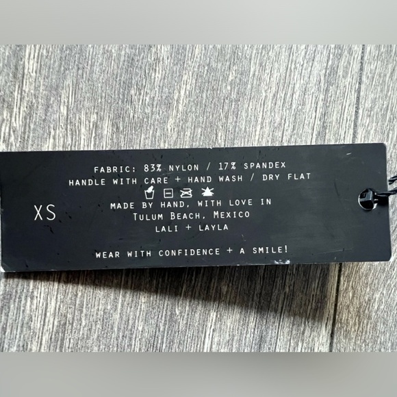 Lali + Layla reversible bandeau bikini top. Tropical/stripes. Size Xs - Picture 11 of 11